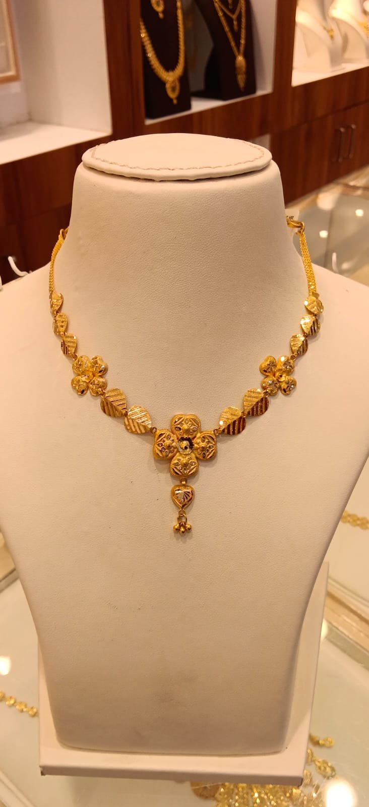 Neckles 